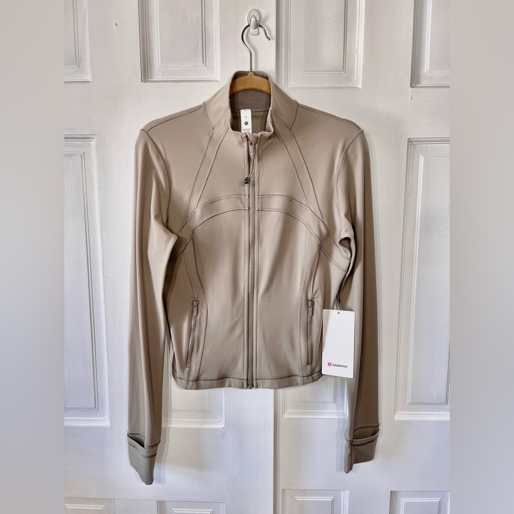 🆕Lululemon🍋Define Cropped Jacket Nulu Colour Warm Ash Grey - Picture 2 of 8